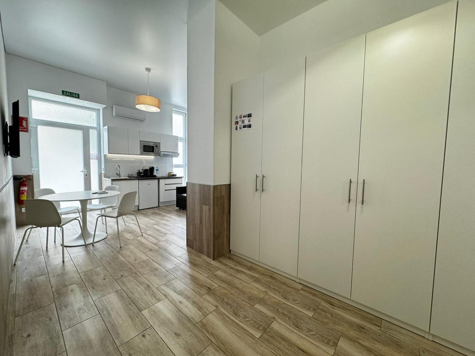 Aparthotel Rodrigues 15 Valencie Exteriér fotografie
